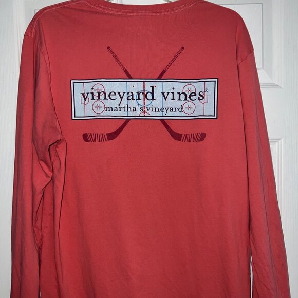 VINEYARD VINES Hockey Rink Logo Box LS T-Shirt Tee- Medium Mens - Picture 1 of 4